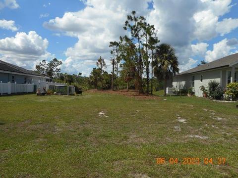 188 Baytree Dr, Rotonda West, FL 33947