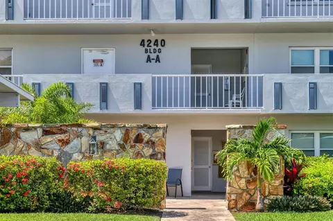 4240 Ironwood Cir #201A-A, Bradenton, FL 34209