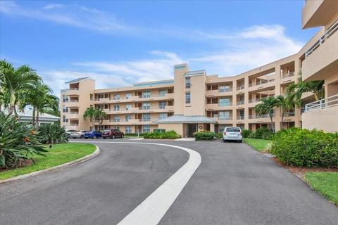 4440 Fairways Blvd #304, Bradenton, FL 34209