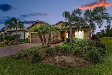 17506 Colebrook Cir, Lakewood Ranch, FL 34202