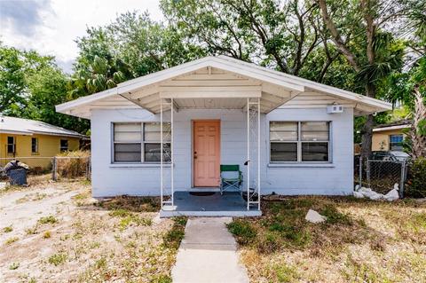 1110 6th St W, Bradenton, FL 34205