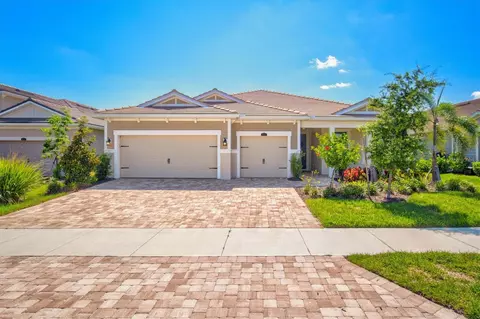 8624 Sundance Loop, Sarasota, FL 34238