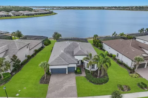 7740 Grande Shores Dr, Sarasota, FL 34240