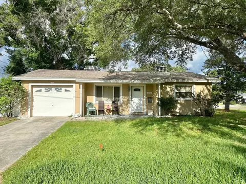 5050 Lansing St NE, Saint Petersburg, FL 33703