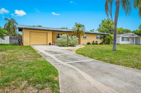 2908 26th Avenue Dr W, Bradenton, FL 34205