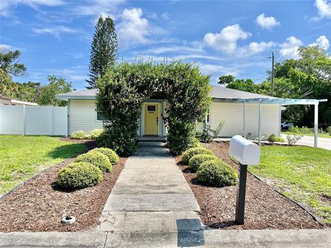 2999 Oak St, Sarasota, FL 34237