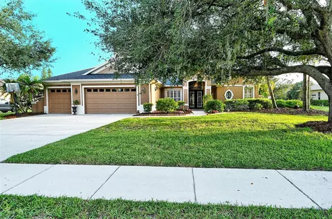 10081 Cherry Hills Avenue Cir, Lakewood Ranch, FL 34202