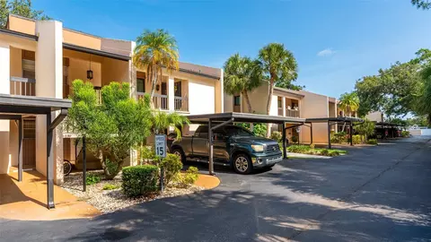 2522 Clubhouse Dr #106, Sarasota, FL 34232