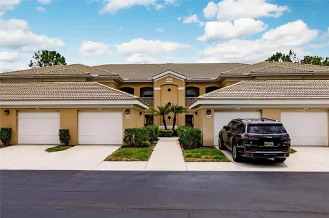 6366 Grand Oak Cir #101, Bradenton, FL 34203
