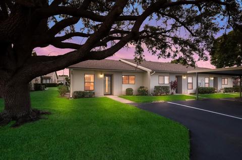 2713 60th Avenue Ter W #A, Bradenton, FL 34207