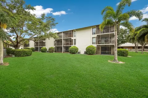 7203 Curtiss Ave #3A, Sarasota, FL 34231