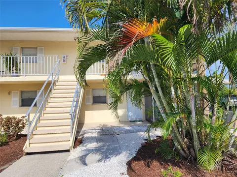 370 Base Ave E #110, Venice, FL 34285