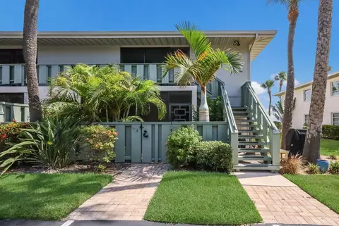 600 Manatee Ave #204, Holmes Beach, FL 34217