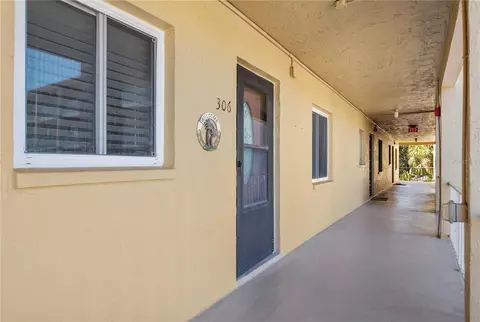 3630 Lake Bayshore Dr #K306, Bradenton, FL 34205