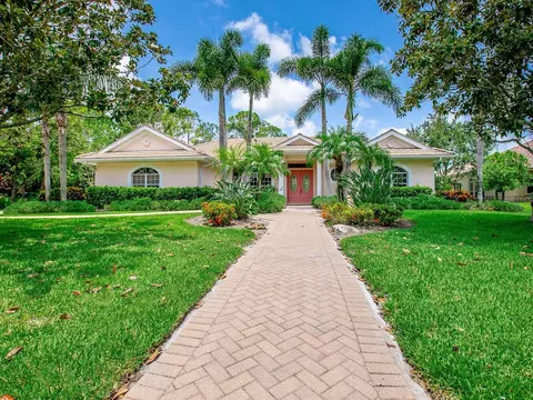 4874 Cherry Laurel Cir, Sarasota, FL 34241