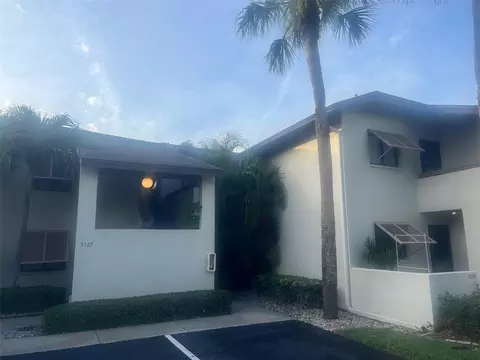 5125 Willow Links #7, Sarasota, FL 34235