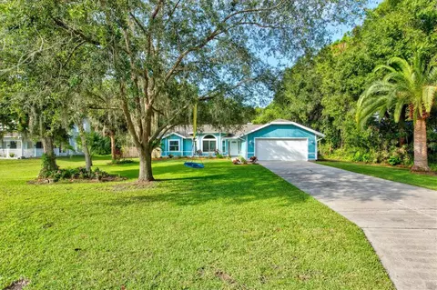9522 59th Ave E, Bradenton, FL 34202