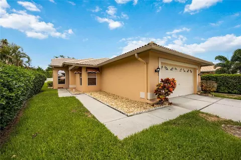 4717 Montrose Dr, Bradenton, FL 34210