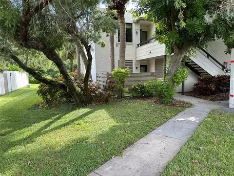 245 Sherwood Dr, Bradenton, FL 34210