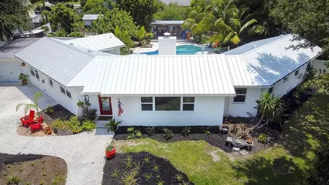 7211 7th Ave NW, Bradenton, FL 34209