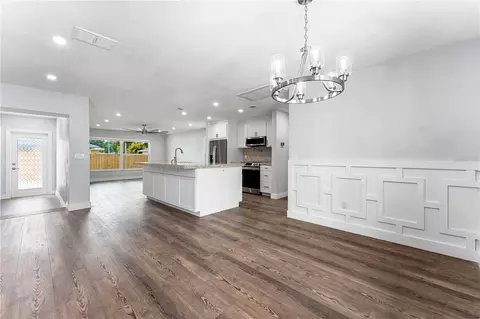 2974 Captiva Dr, Sarasota, FL 34231