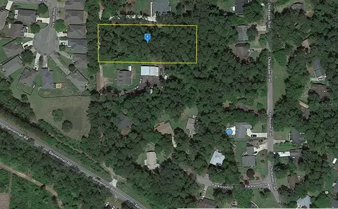 1994 Bannerman Rd, Tallahassee, FL 32312