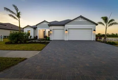 17935 Home Run Dr, Venice, FL 34293
