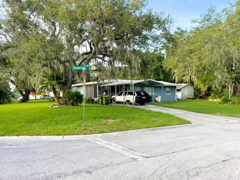 3903 Davis Blvd, Sarasota, FL 34232