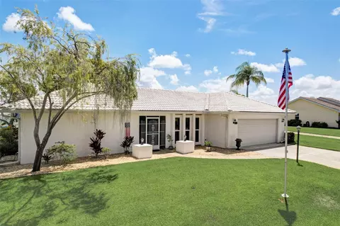 28 Bridge St, Englewood, FL 34223