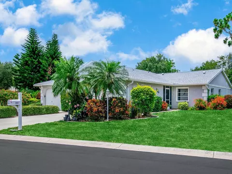 3661 Bonaventure Ct, Sarasota, FL 34243