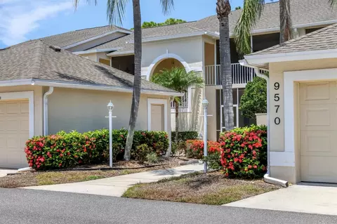 9570 High Gate Dr #1723, Sarasota, FL 34238