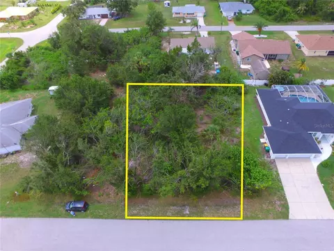 10131 Amelia Ave, Englewood, FL 34224