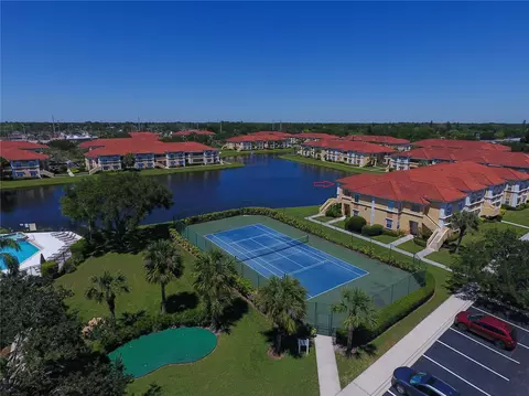 1005 Villagio Cir #205, Sarasota, FL 34237
