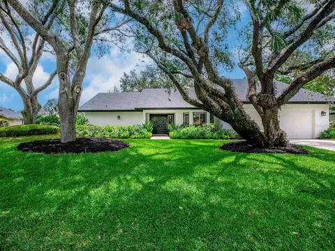 4325 Oak View Dr, Sarasota, FL 34232
