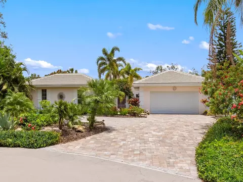 5125 Flicker Field Cir, Sarasota, FL 34231