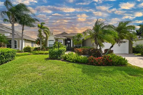 7611 Charleston St, Bradenton, FL 34201
