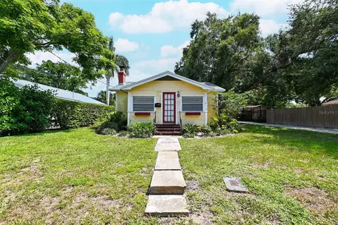 2707 10th Ave W, Bradenton, FL 34205