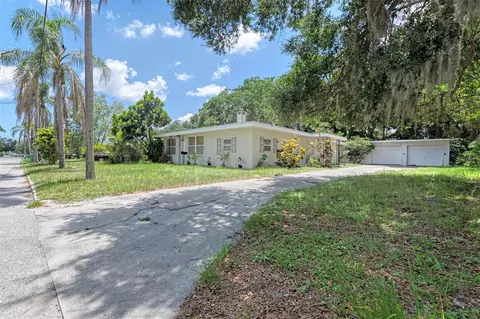 1428 18th St W, Bradenton, FL 34205