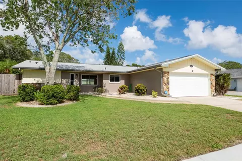 12677 116th St, Largo, FL 33778
