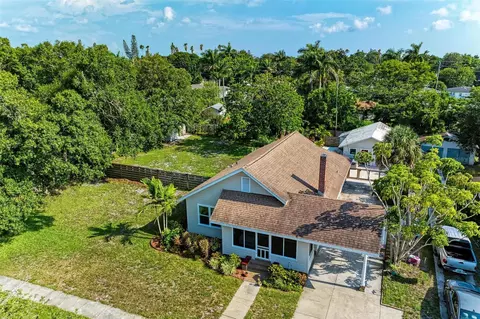 2417 16th Ave W, Bradenton, FL 34205