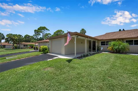 2249 Willow Tree Dr #98, Sarasota, FL 34231