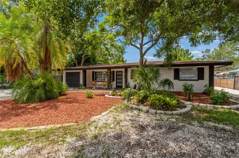 2932 Sequoia Ln, Sarasota, FL 34237