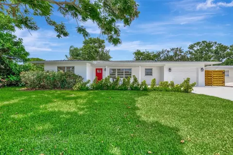 2417 Siesta Dr, Sarasota, FL 34239