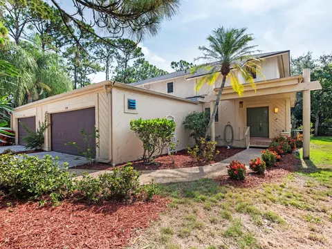 7939 Pineglen Ct #36, Sarasota, FL 34238