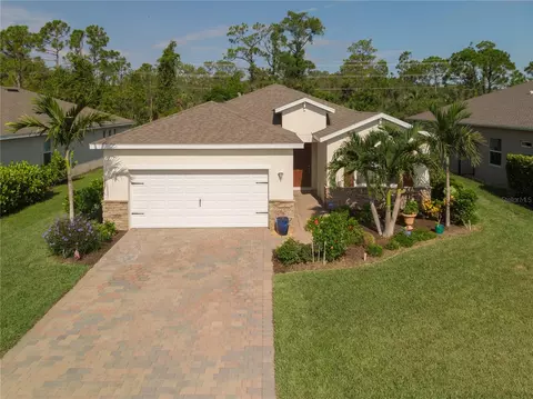 3147 Amadora Cir, Cape Coral, FL 33909