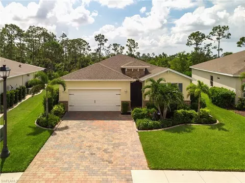 3093 Amadora Cir, Cape Coral, FL 33909
