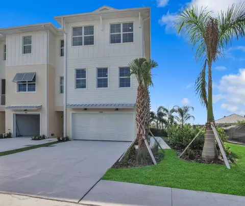 9924 Key Haven Rd, Seminole, FL 33777