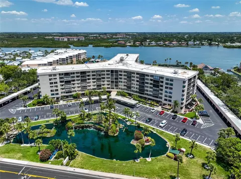 5855 Midnight Pass Rd #202, Sarasota, FL 34242