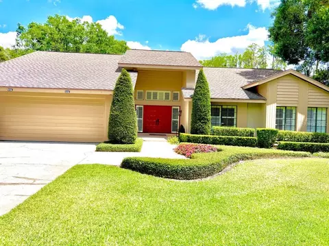 5132 Londonderry Ln, Wesley Chapel, FL 33543
