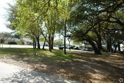 113 E Robertson St, Brandon, FL 33511 photo 1